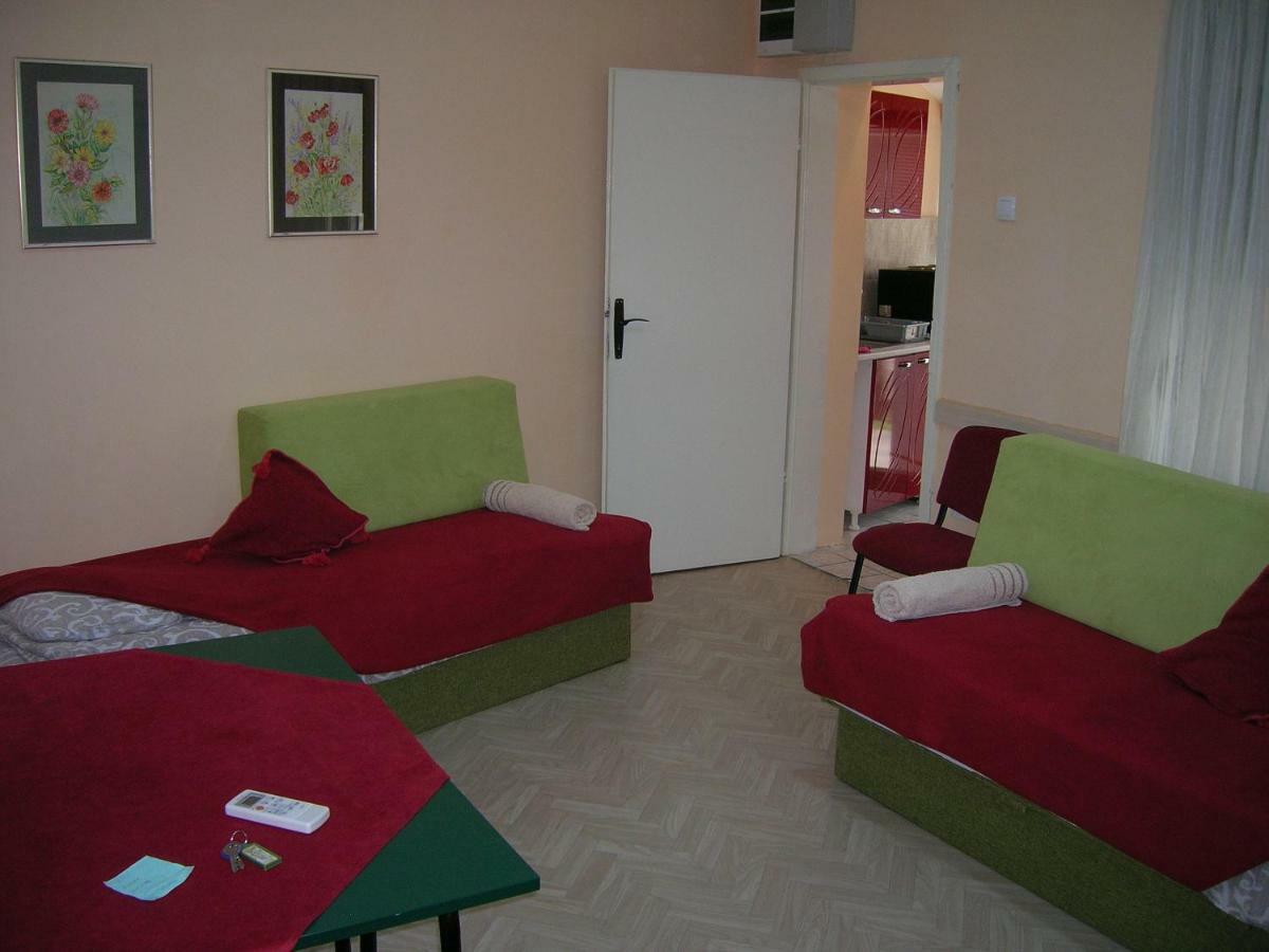 Cozy Apartment In The Center Of Novi Sad! Extérieur photo